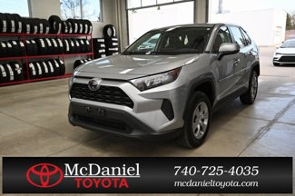 Used 2022 Toyota RAV4 LE image 1