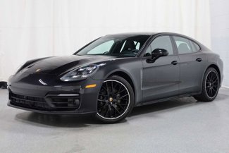 Used 2022 Porsche Panamera 4 image 1