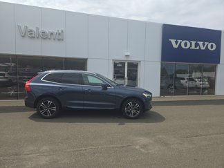 Used 2020 Volvo XC60 T5 Momentum w/ Protection Package image 1