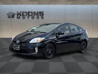 Used 2015 Toyota Prius Two image 1