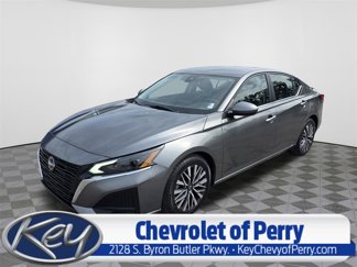 Used 2023 Nissan Altima 2.5 SV image 1