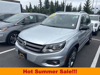 Used 2017 Volkswagen Tiguan Sport image 1