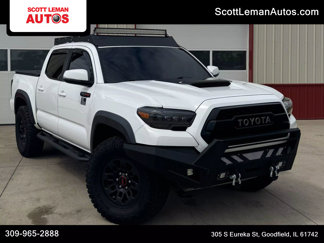 Used 2017 Toyota Tacoma TRD Pro image 1