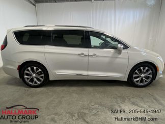 Used 2020 Chrysler Pacifica Limited video 2