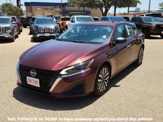 Used 2024 Nissan Altima 2.5 SV image 1
