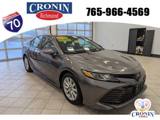 Used 2018 Toyota Camry LE image 1