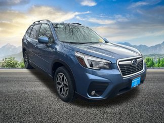 Used 2021 Subaru Forester Premium image 1
