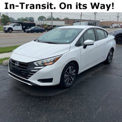 Certified 2025 Nissan Versa SV image 1