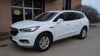 Used 2021 Buick Enclave Essence image 1