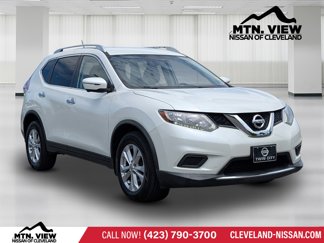 Used 2016 Nissan Rogue SV image 1