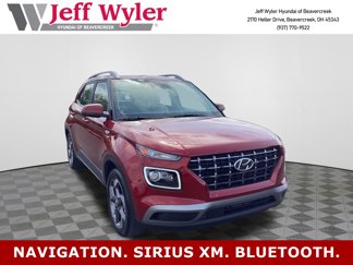 Used 2024 Hyundai Venue Limited image 1