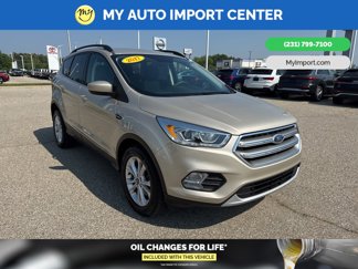 Used 2017 Ford Escape SE w/ Equipment Group 201A image 1