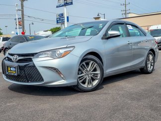 Used 2016 Toyota Camry SE w/ Moonroof Package image 1