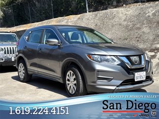 Used 2017 Nissan Rogue S image 1