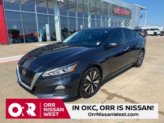 Used 2021 Nissan Altima 2.5 SV image 1