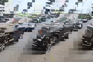 Used 2023 GMC Acadia Denali image 1