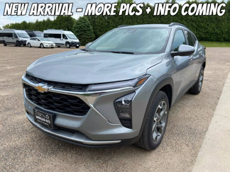 Used 2024 Chevrolet Trax LT w/ LT Convenience Package image 1