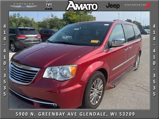 Used 2014 Chrysler Town & Country Touring-L w/ Driver Convenience Group image 1