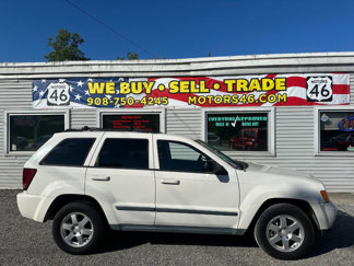 Used 2009 Jeep Grand Cherokee Laredo image 1