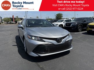 Used 2020 Toyota Camry LE image 1