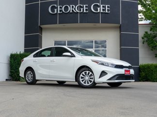 New 2024 Kia Forte LX image 1