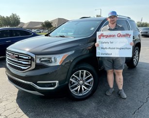 Used 2018 GMC Acadia SLE image 1