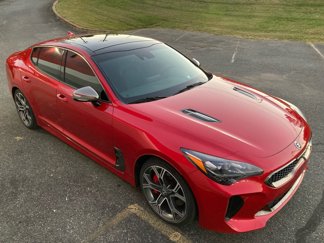 Used 2019 Kia Stinger GT2 image 1