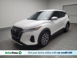 Used 2021 Nissan Kicks SV image 1