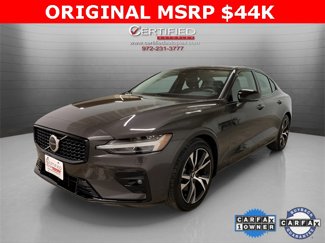 Used 2025 Volvo S60 B5 Core image 1