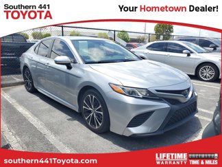 Used 2019 Toyota Camry SE image 1