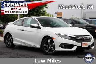Used 2017 Honda Civic Touring image 1
