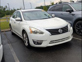 Used 2015 Nissan Altima 3.5 SL image 1