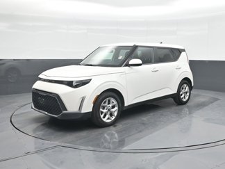 Used 2023 Kia Soul LX w/ LX Technology Package image 1