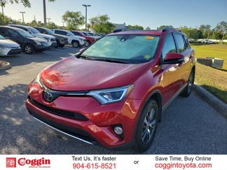 Used 2017 Toyota RAV4 XLE image 1