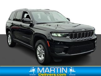 Used 2022 Jeep Grand Cherokee Laredo w/ Luxury Tech Group I image 1