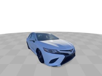 Used 2020 Toyota Camry SE image 1