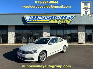 Used 2017 Volkswagen Passat 1.8T SE image 1