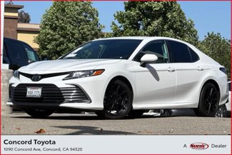 Used 2022 Toyota Camry LE image 1