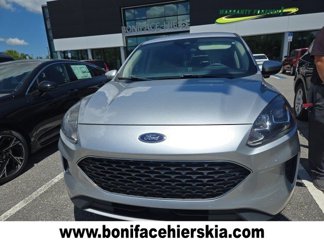 Used 2020 Ford Escape SE image 1
