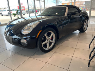 Used 2007 Pontiac Solstice Convertible w/ Preferred Package image 1