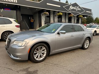Used 2017 Chrysler 300 C image 1