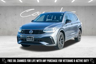 Used 2023 Volkswagen Tiguan SE R-Line image 1