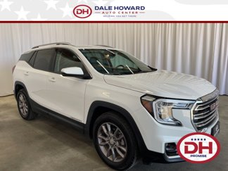 Used 2024 GMC Terrain SLT image 1