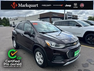 Used 2020 Chevrolet Trax LT w/ LT Convenience Package image 1
