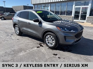Used 2022 Ford Escape SE image 1