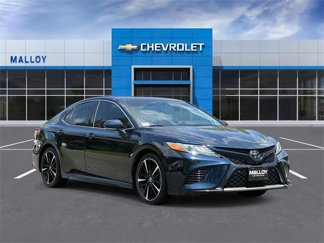 Used 2020 Toyota Camry XSE image 1