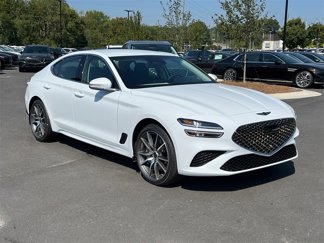 Used 2025 Genesis G70 2.5T image 1