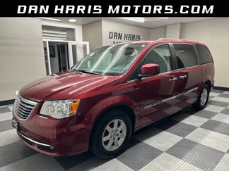 Used 2012 Chrysler Town & Country Touring w/ Driver Convenience Group image 1