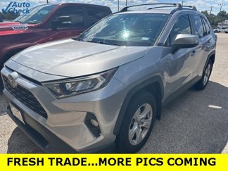 Used 2019 Toyota RAV4 XLE video 1