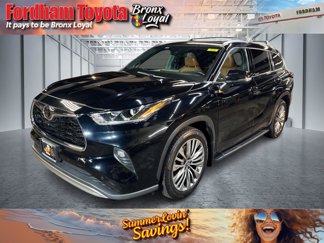Used 2021 Toyota Highlander Platinum image 1